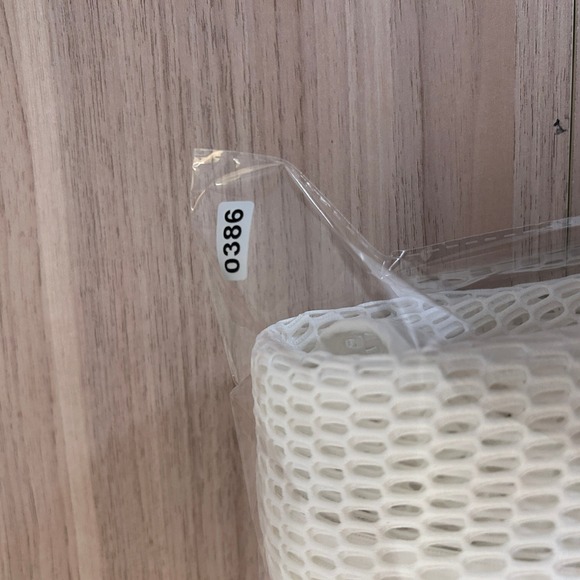 Gracia White Mesh Peplum Top Honeycomb Structured Sheer 3/4 Sleeve Large - Picture 8 of 8